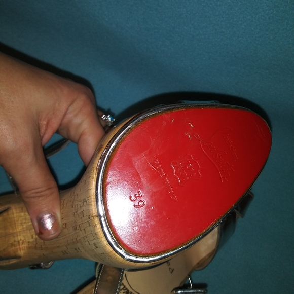 Louboutin sandals - Picture 3 of 3